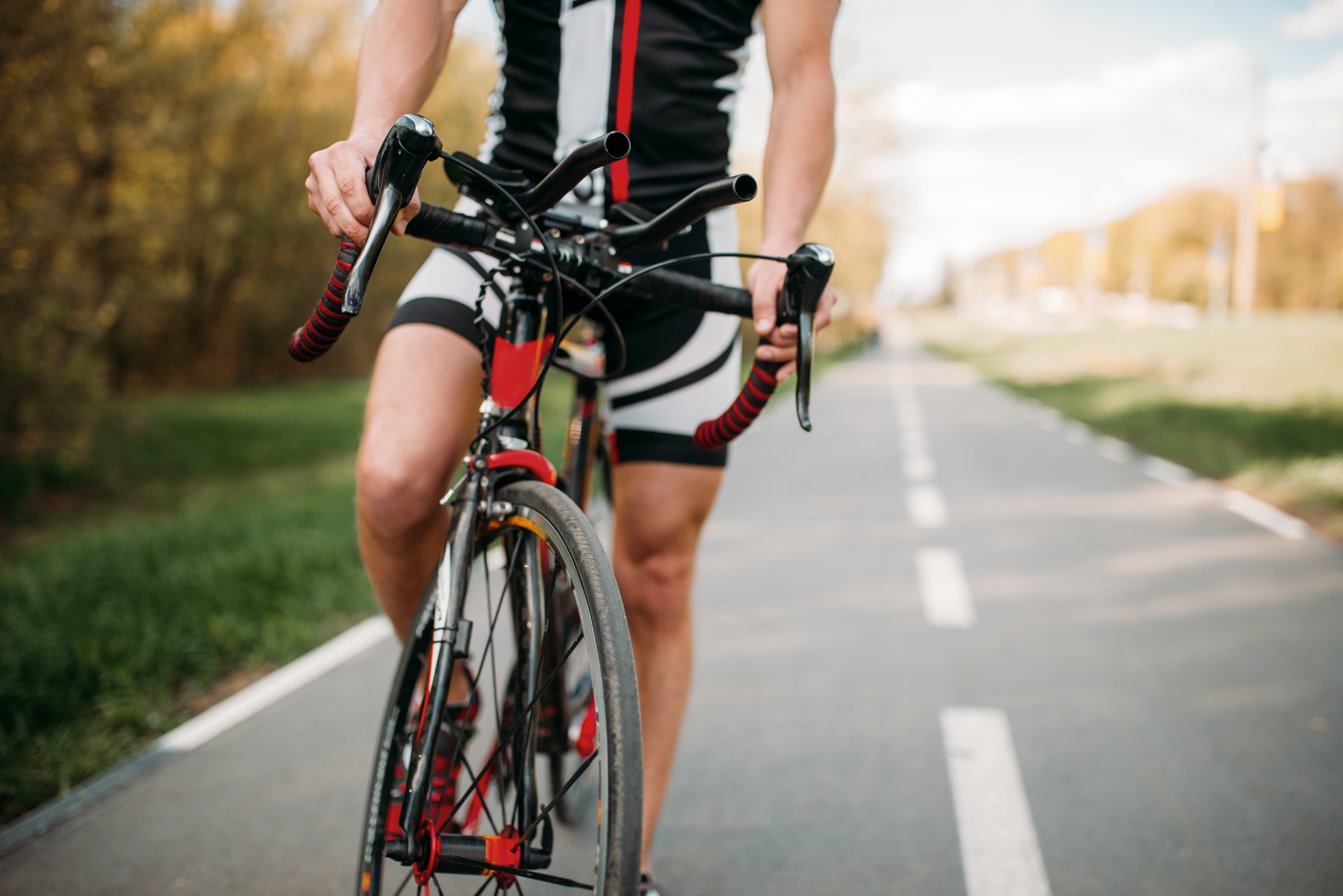 Potenciando tu pedaleo: Cómo trabajar la fuerza en ciclismo con